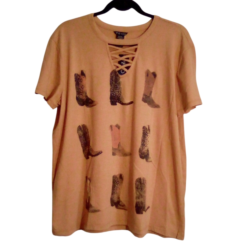 Wild Kiss 1X Graphic Tee Sienna Brown Shade Cowboy Boots Studs Pullover NWT